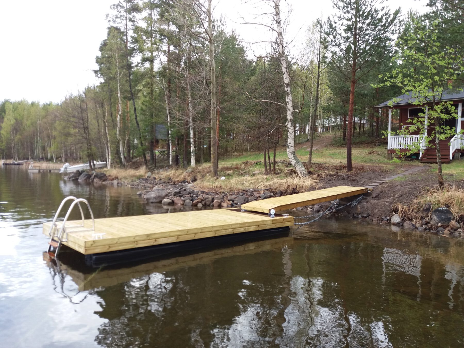 Putkiponttonilaituri P6 + käyntisilta + ankkurointipaketti + rahti